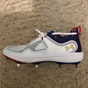 Under Armour freedom women’s softball cleats. Size 12